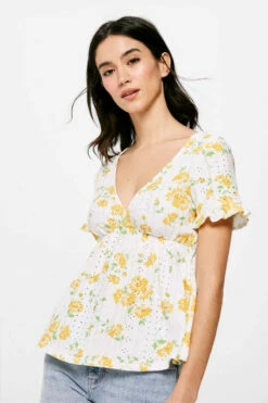 Springfield Blusa Peplum Perforada